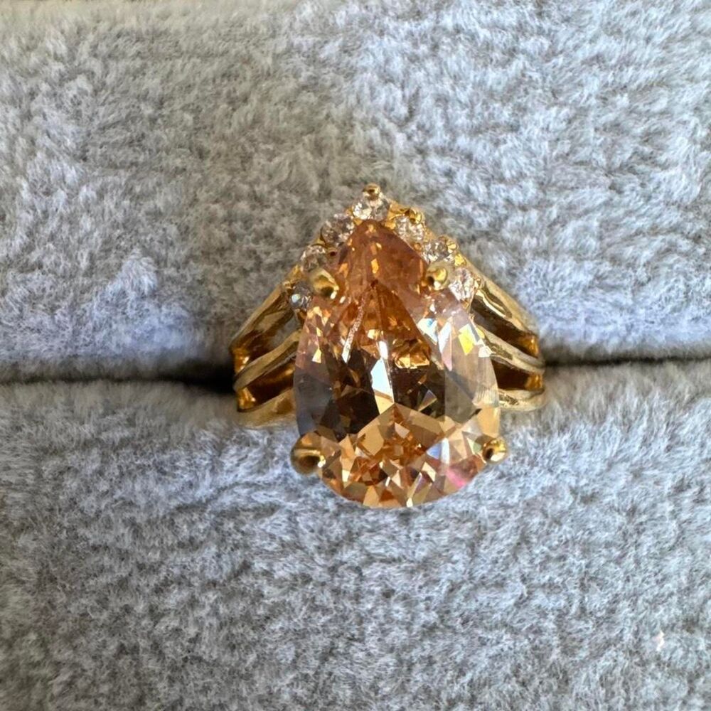 Unbranded Women's Gold and Yellow Jewellery